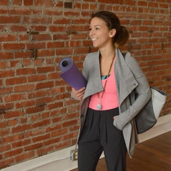 Lululemon Coast Wrap II In Heathered Medium Grey Size 2 - Picture 9 of 13